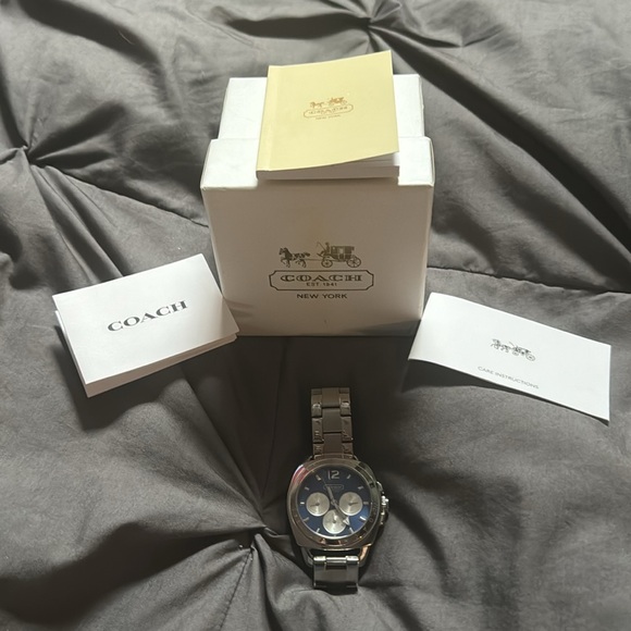 Coach Watch - Picture 4 of 4